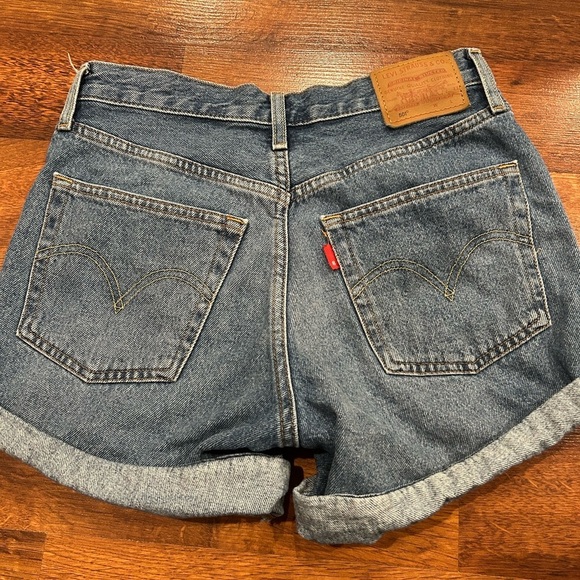 Levi’s 501 Premium Women’s Jean Shorts 100% Cotton Size 25 Button Fly 3.5”inseam - Picture 7 of 7